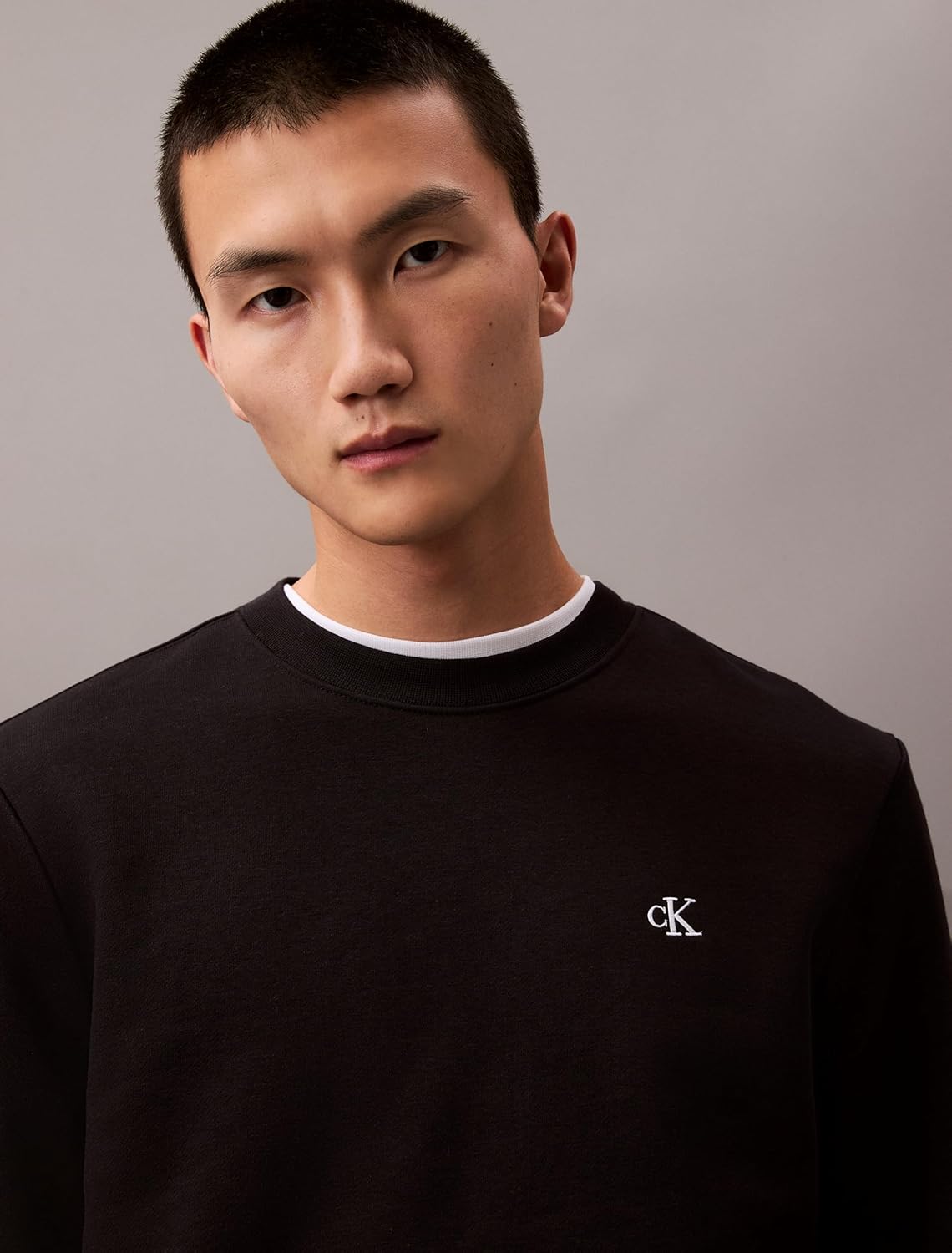 Мужской мягкий свитер для гольфа Calvin Klein Tour с круглым вырезом, Black Beauty — фото 2