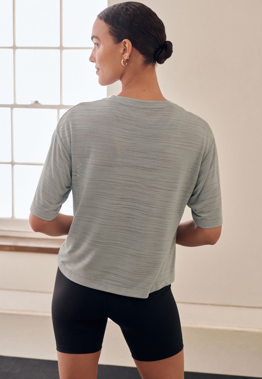 Футболка Next ACTIVE CREW NECK LIGHTWEIGHT BOXY SHORT SLEEVE , Sage Green/Green — фото 3