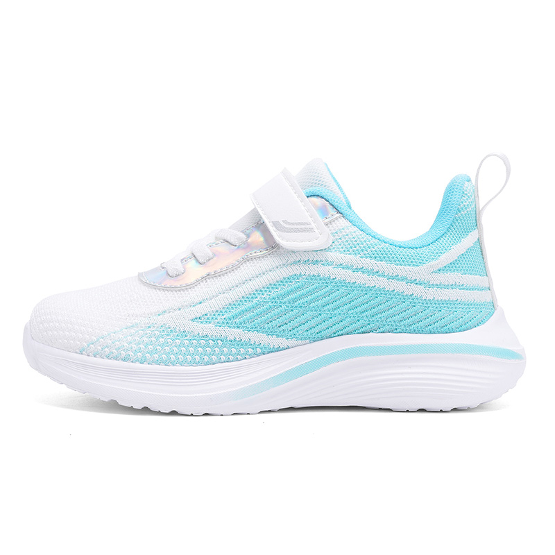 

Кроссовки детские с низким верхом и противоскользящим покрытием Anti Kick SAINT WATERS, белый/зеленый