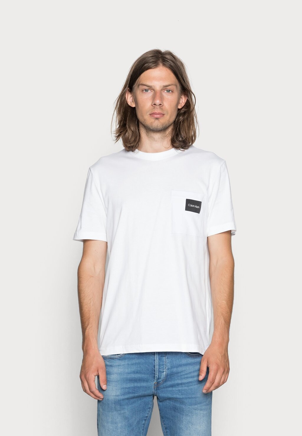 

Футболка с принтом Calvin Klein, зеленый