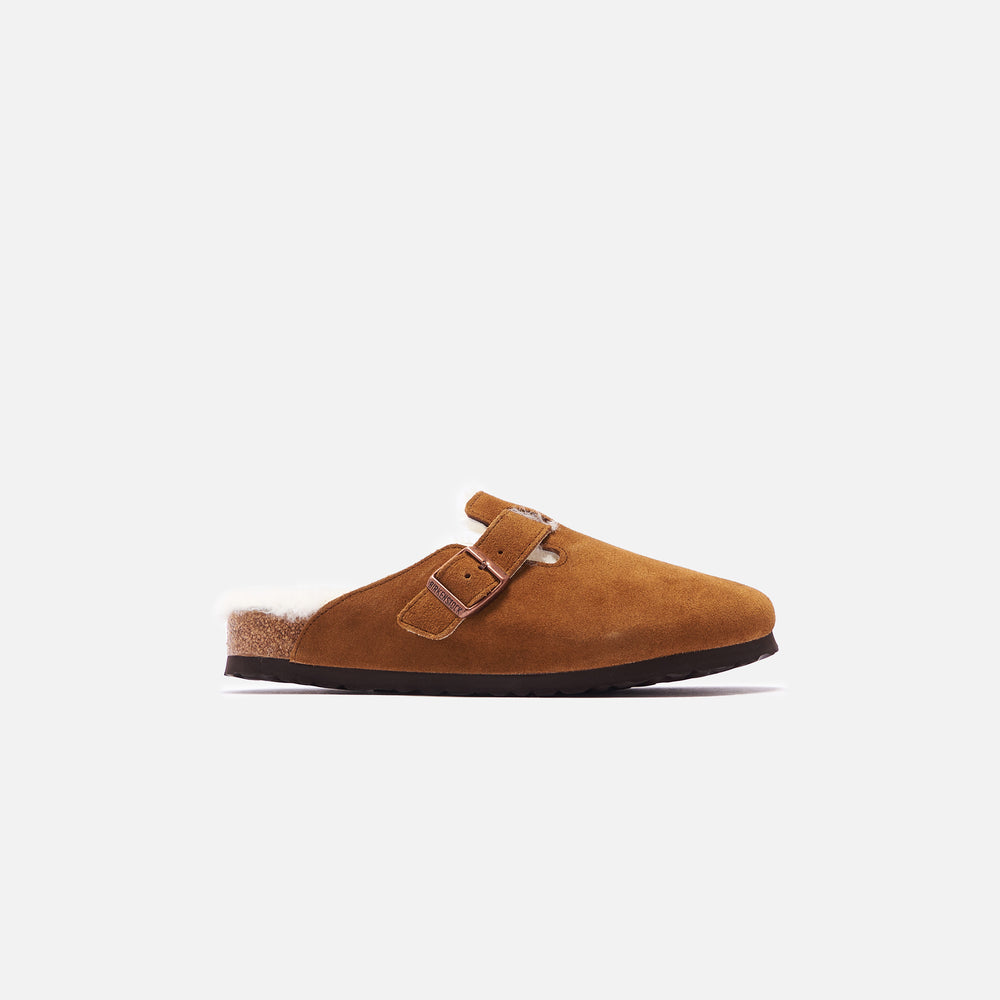 

Сандалии Birkenstock Boston Shearling, цвет Mink/Natural