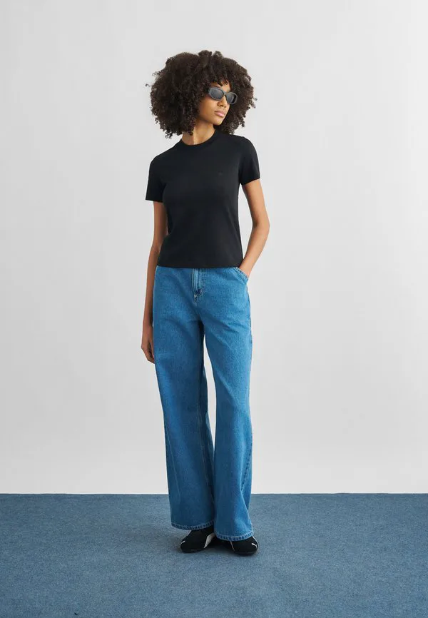 

Базовая футболка luca Carhartt Wip, Black, Черный, Базовая футболка luca Carhartt Wip, Black