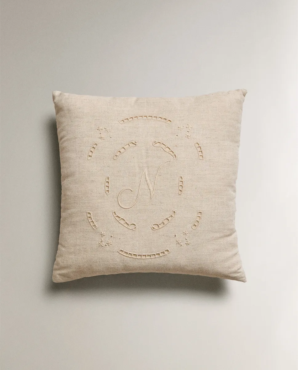 

Детская вышитая начальная подушечка Zara Home, Letter N