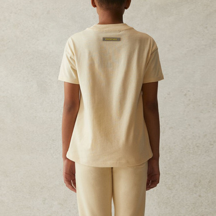 (GS) Футболка с коротким рукавом Fear of God Essentials SS21, цвет кремовый/масляный — фото 4