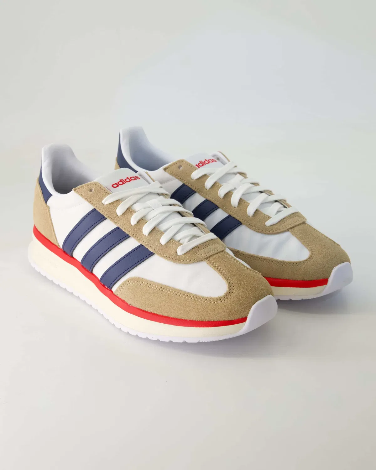 Кроссовки низкие Cloudfoam Comfort Adidas, белый