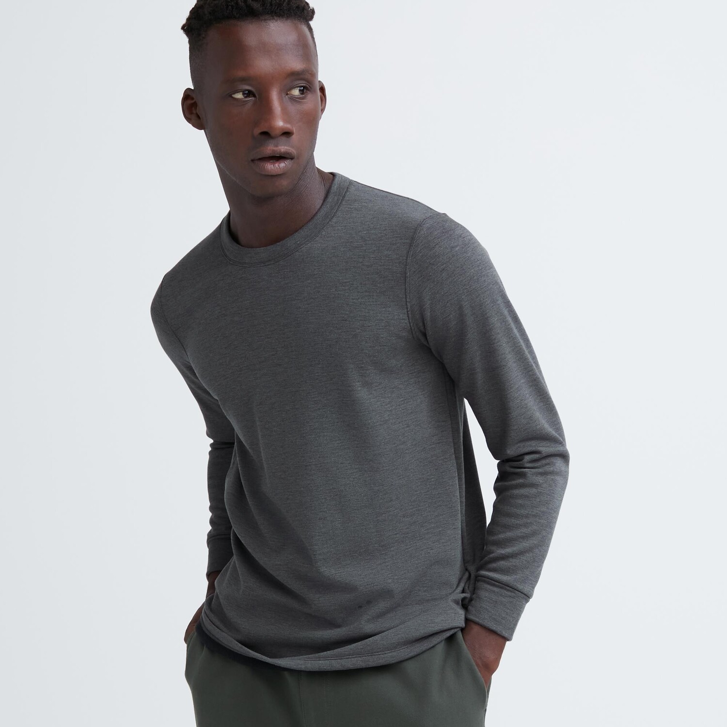 

Футболка Uniqlo Heattech Ultra Warm, темно - серый