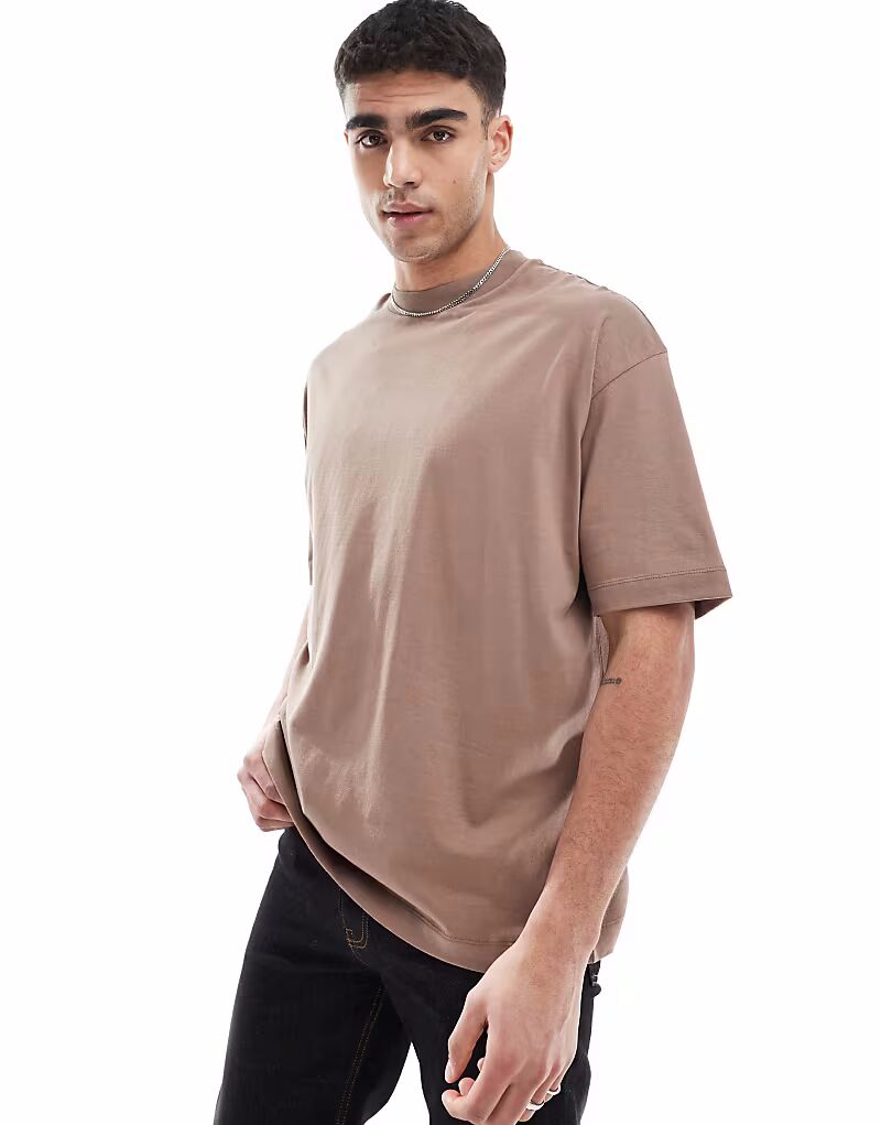 

Футболка оверсайз ASOS DESIGN Essential коричневого цвета