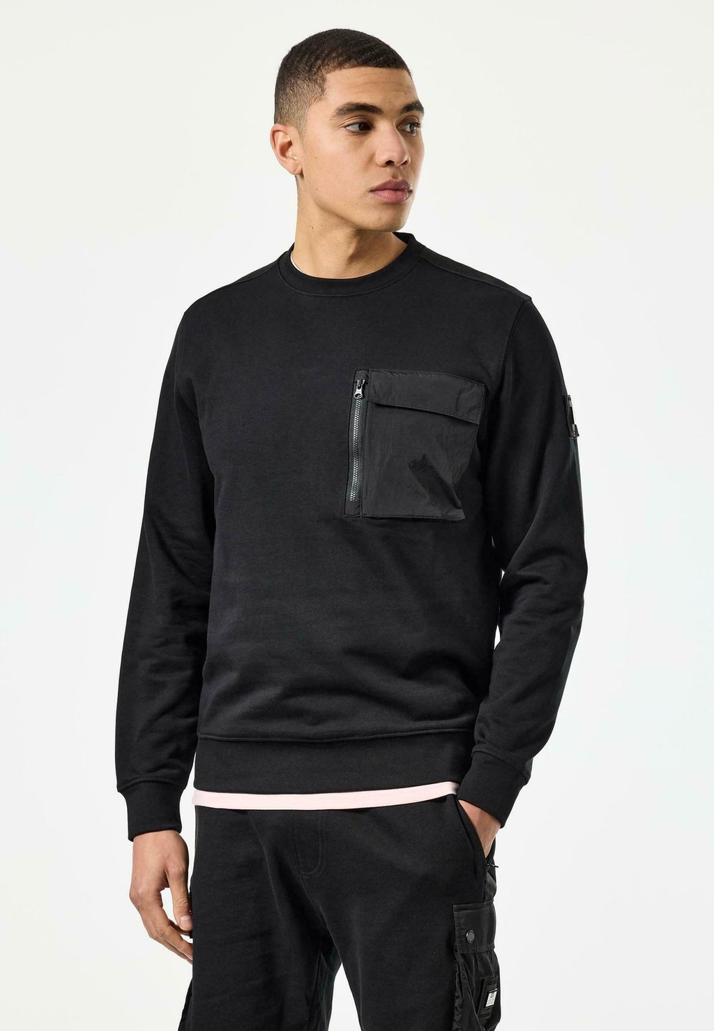 

Толстовка CREW Weekend Offender, черный