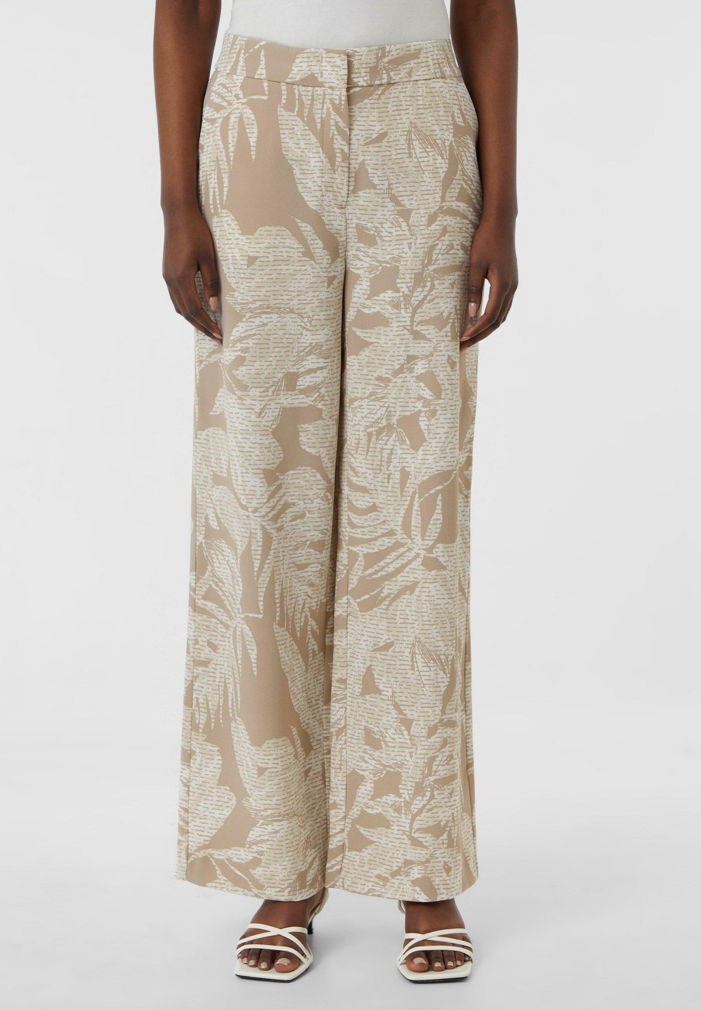 

Брюки MARLENE MIT ALL-OVER-PRINT comma, песочный