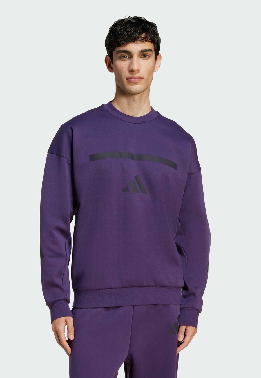 

Толстовка Adidas Sportswear . CRW, Aurora Plum/Dark Purple