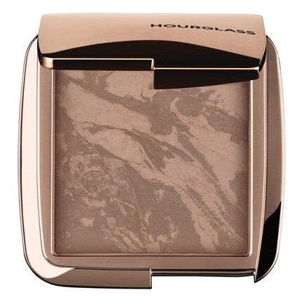 

Бронзер Hourglass Ambient Lighting в цвете телесная бронза, светлый веганский и без жестокости