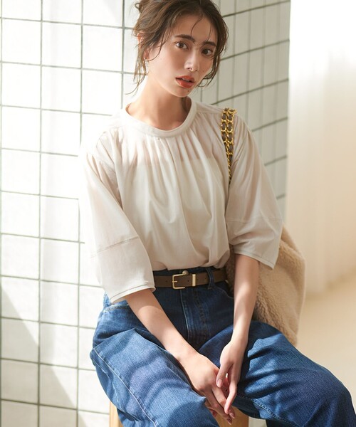 

23区 L Топ трикотажный светлый с присборенной отделкой, 23区, L, бежевый