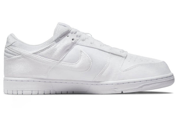 Кроссовки x dover street market dunk low Nike, белый — фото 2