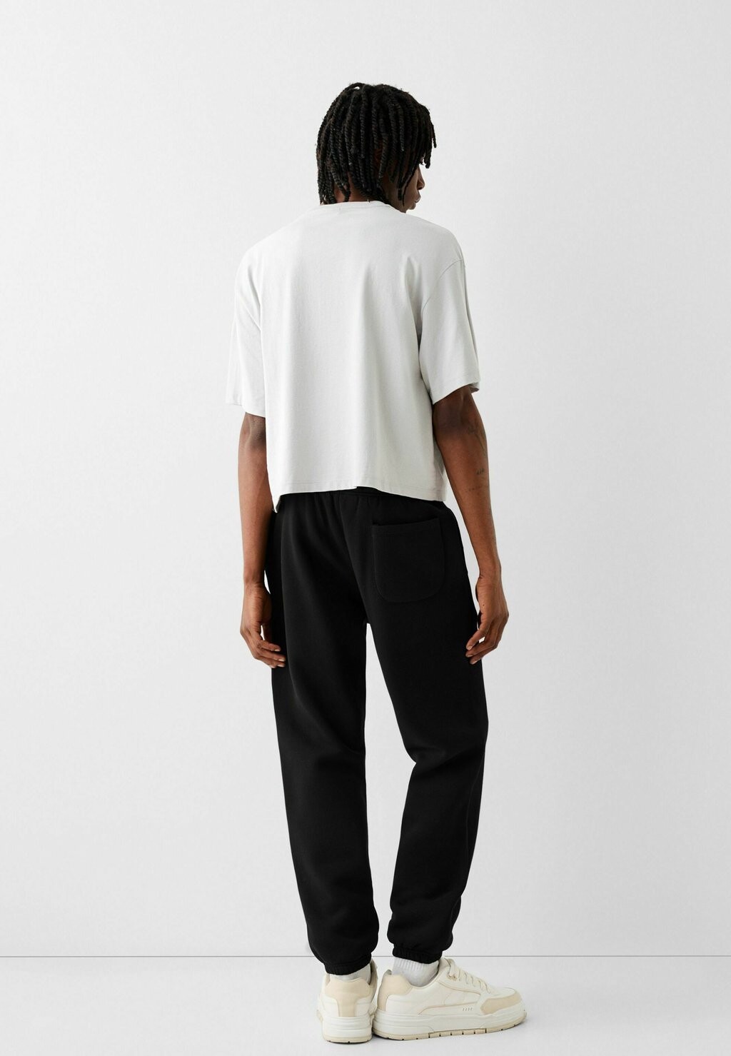 

Спортивные брюки JOGGING Bershka, черный