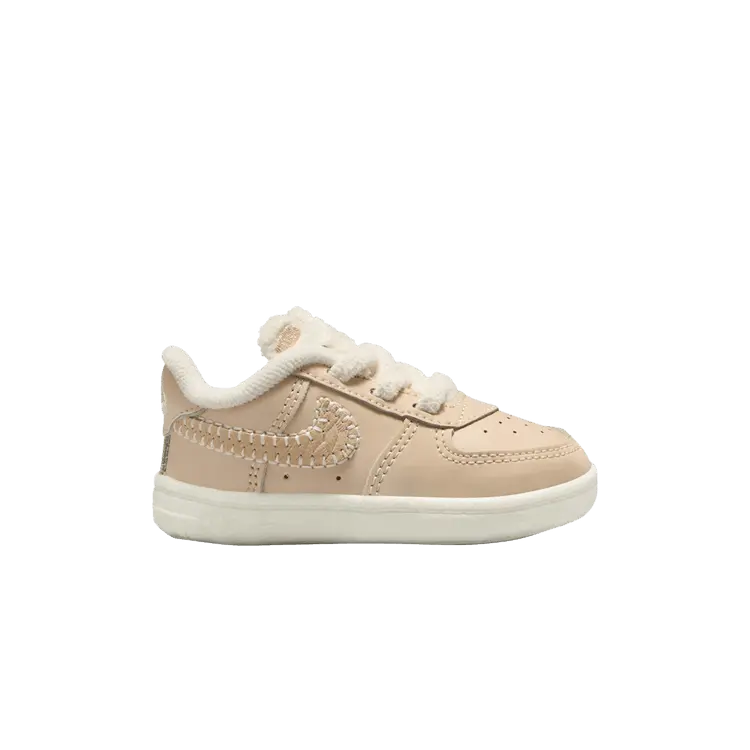 

Кроссовки Nike Force 1 SE CB Rabbit, желто-коричневый