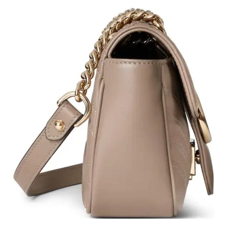 Женская мини-сумка кроссбоди Gucci стеганая V-образный узор бежевая — фото 3