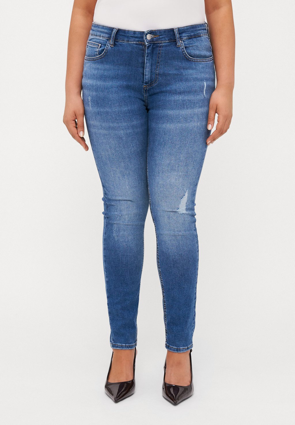 

Джинсы скинни CARWILLY ONLY Carmakoma, цвет Medium Blue Denim
