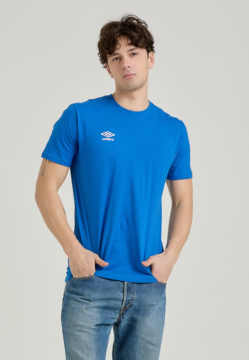 

Базовая футболка Umbro, цвет Royal Blue