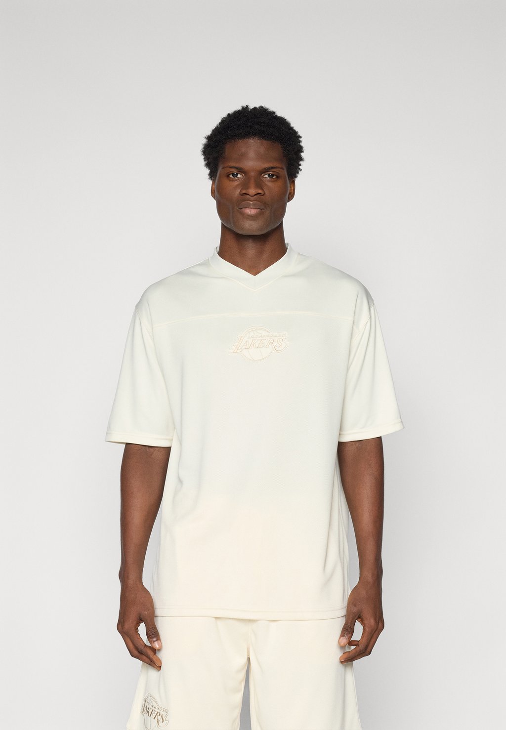 

Футболка с принтом NBA LOS ANGELES LAKERS TONAL - Club wear New Era, кремовый