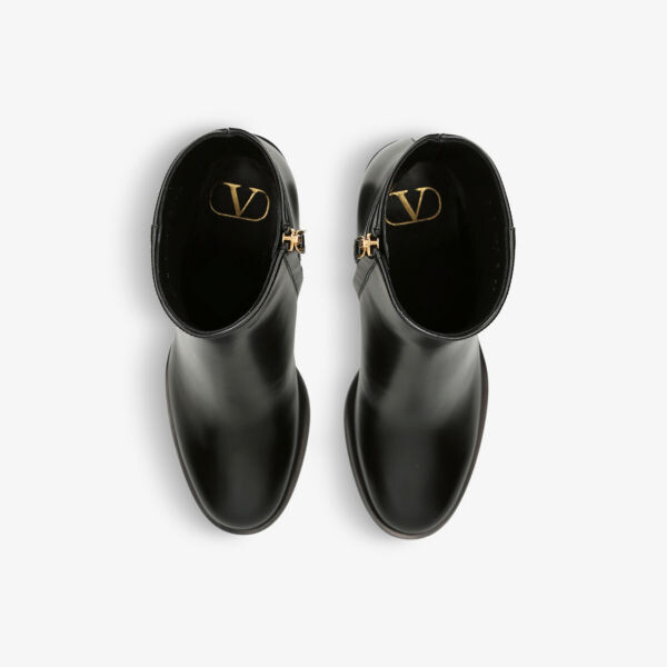 Кожаные ботильоны на каблуке с бляшкой-логотипом VLOGO Valentino Garavani, черный — фото 2