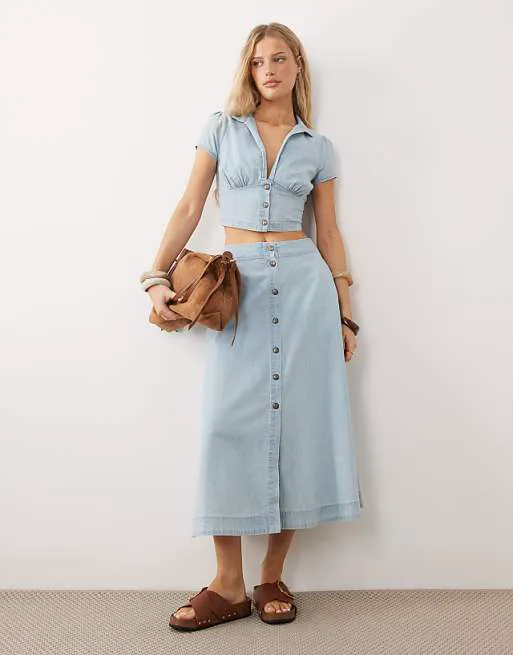 

Джинсовая блузка Free People easy Does It и юбка средней длины с узором Ice Crush