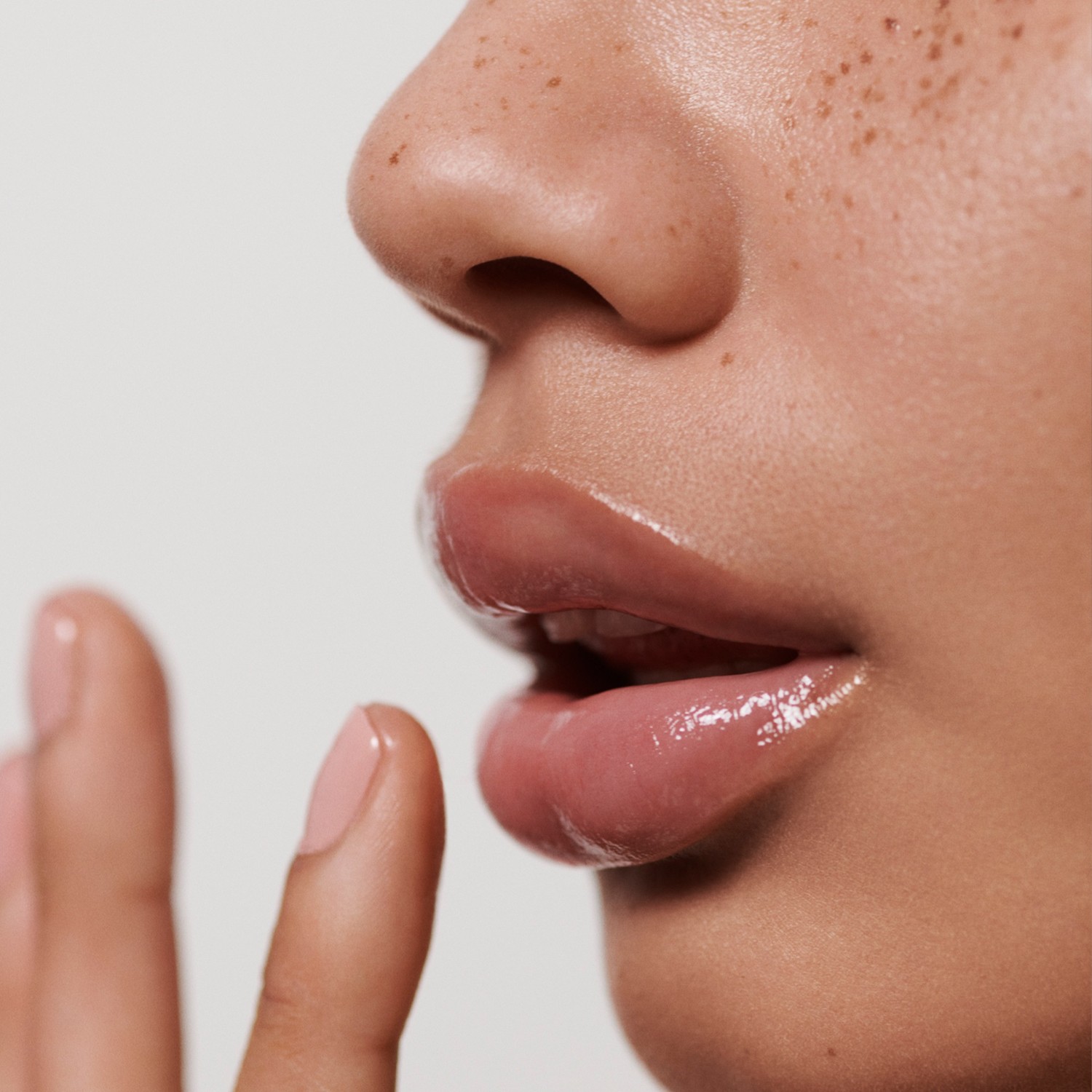 Бальзам для лица spezialisten the lip balm La Mer, вес 9 гр. — фото 3