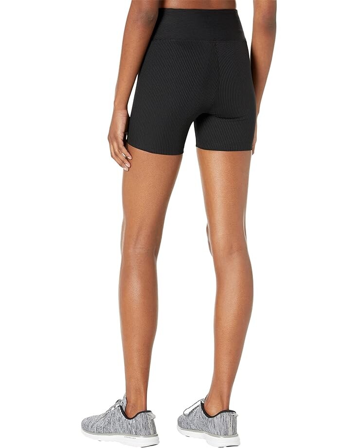 

Шорты YEAR OF OURS Football Biker Shorts, черный