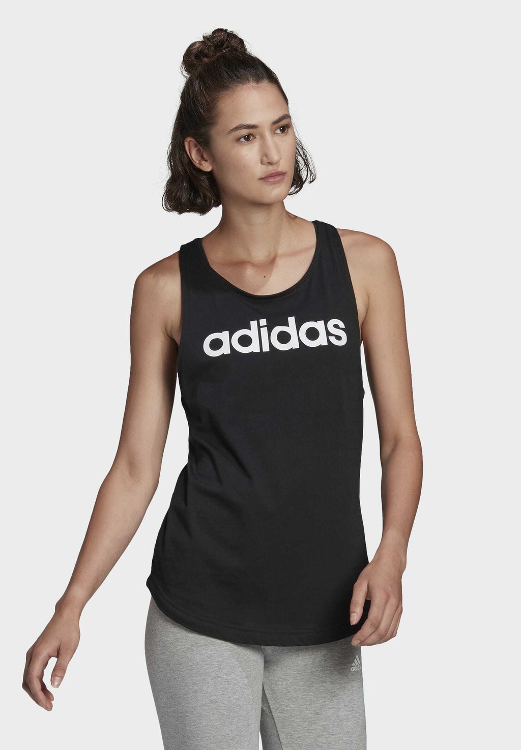 

Топ Adidas, черный