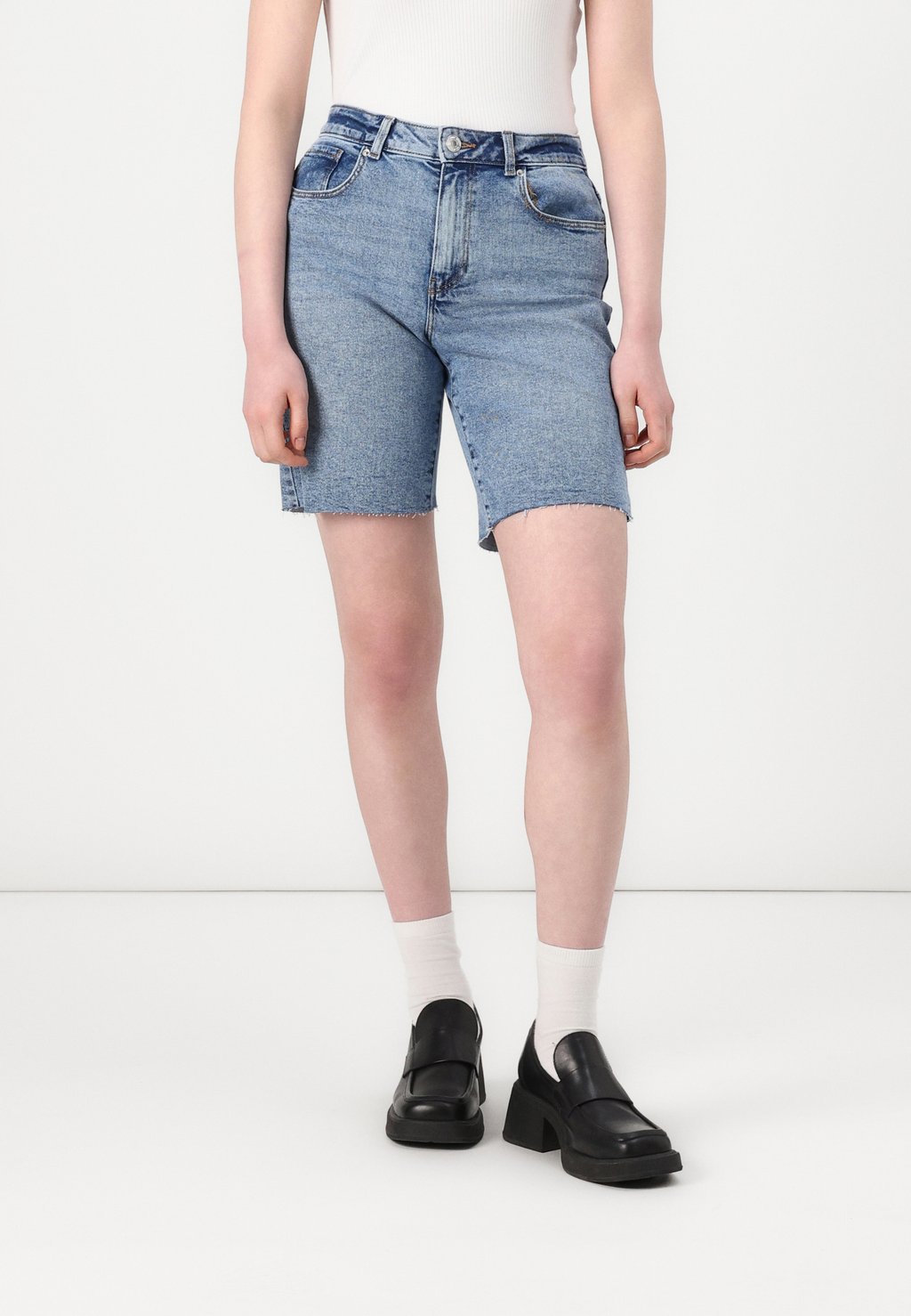 

Джинсовые шорты VMCLEO Vero Moda, синий