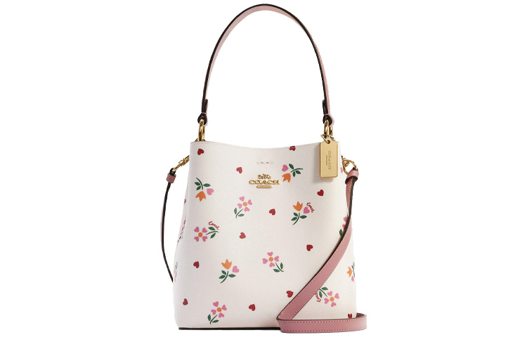 

Сумка Town Handbags COACH