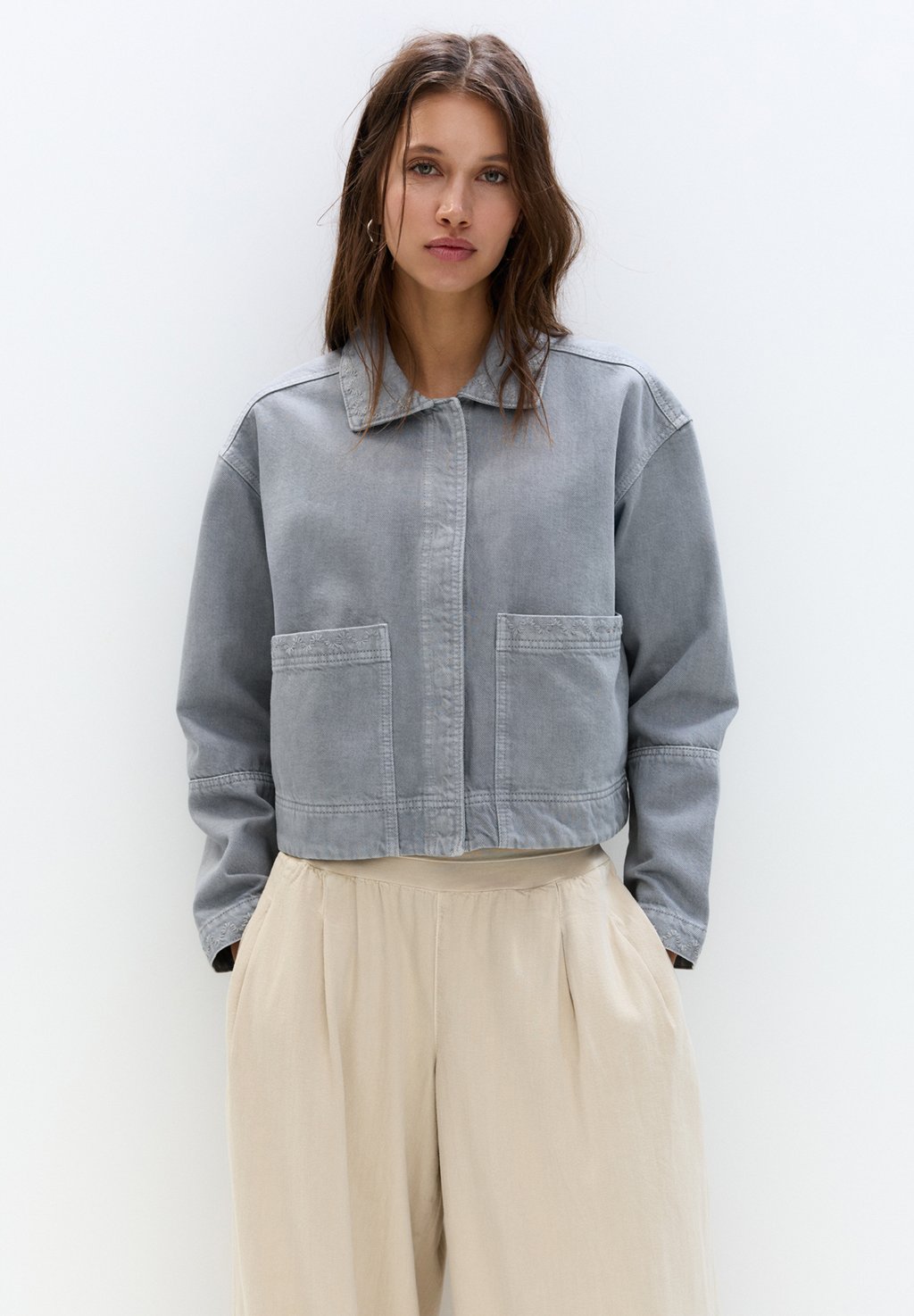 

Легкая куртка PULL&BEAR, синий