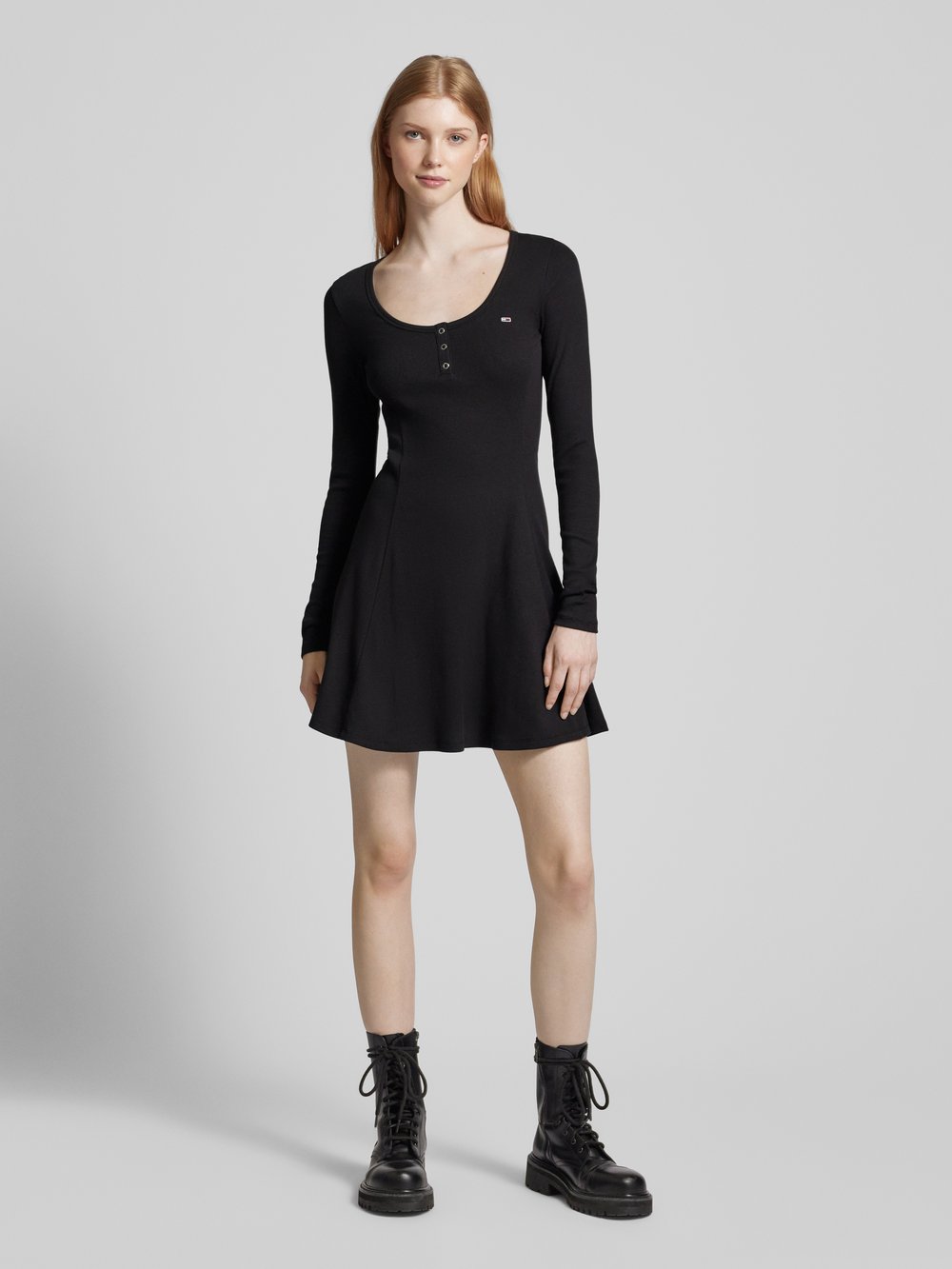 

Мини-платье с круглым вырезом, модель «HENLEY» Tommy Jeans, черный