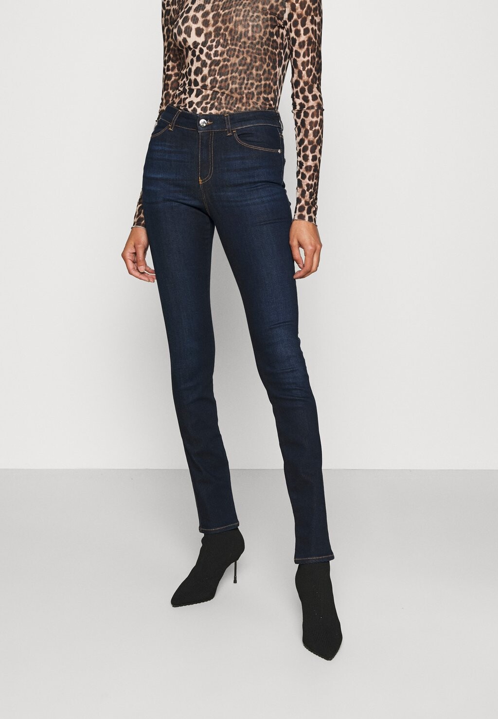 

Джинсы Skinny Fit Emporio Armani, темно-синий