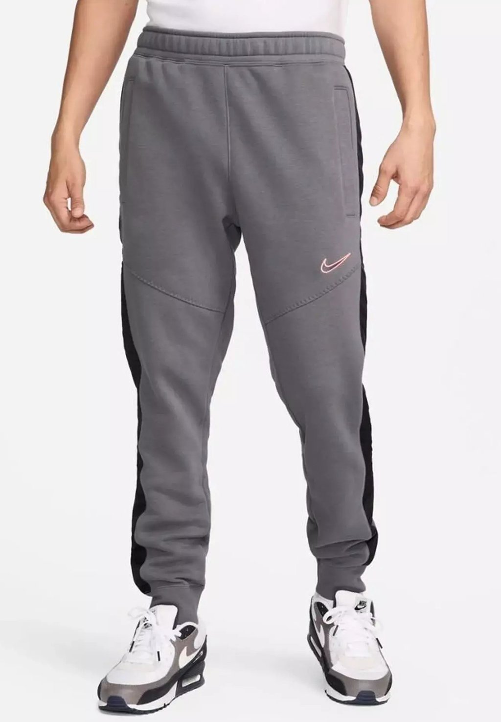 

Спортивные штаны Nike Sportswear, серый