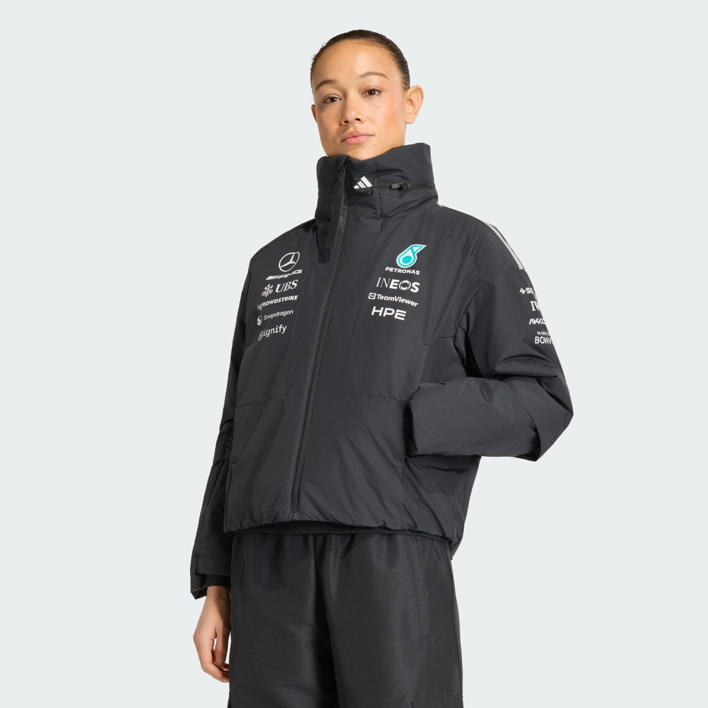 Adidas Performance Спортивная куртка 'Mercedes AMG Petronas Formula 1 Team' в черном цвете — фото 2
