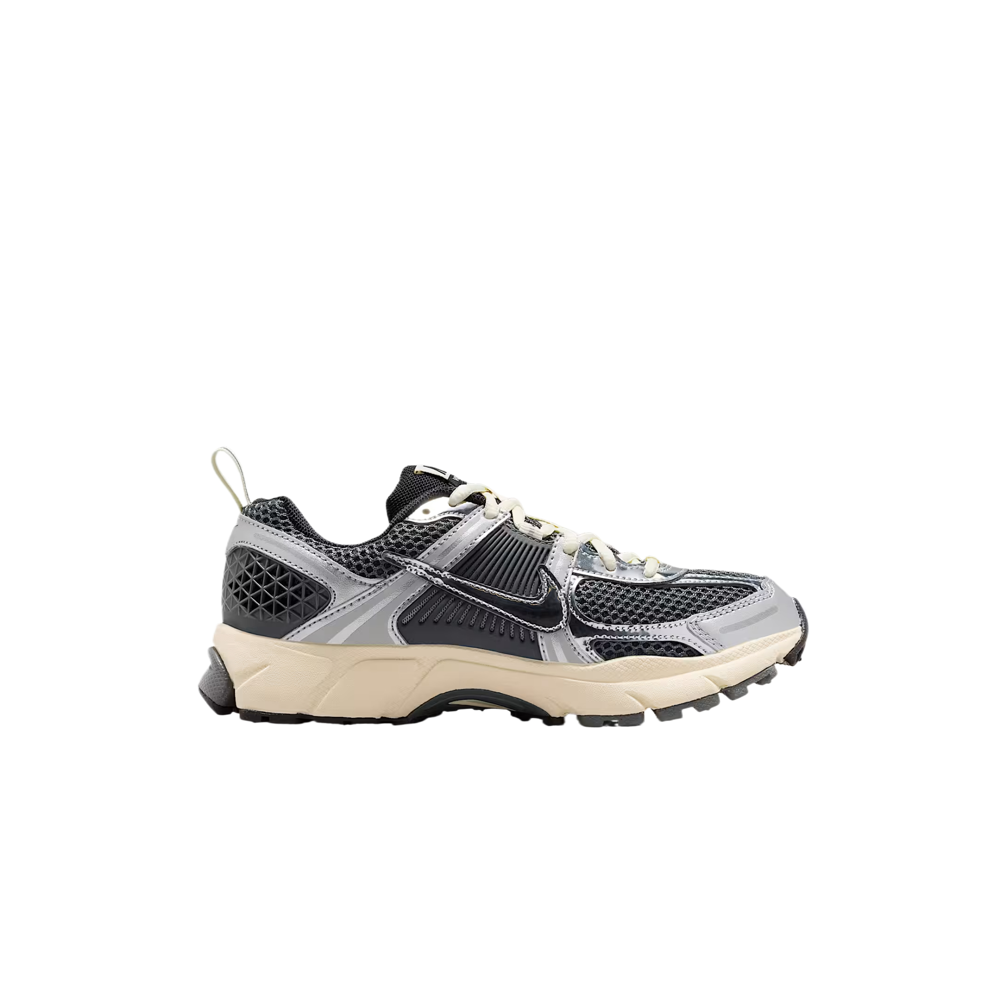 Детские низкие беговые кроссовки Vomero 5, унисекс Nike, iron серый/metal серебро/coconut milk/chromium color — фото 3