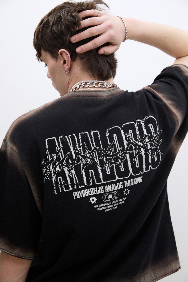 

Трикотажная футболка с выцветшими краями Pull And Bear, черный