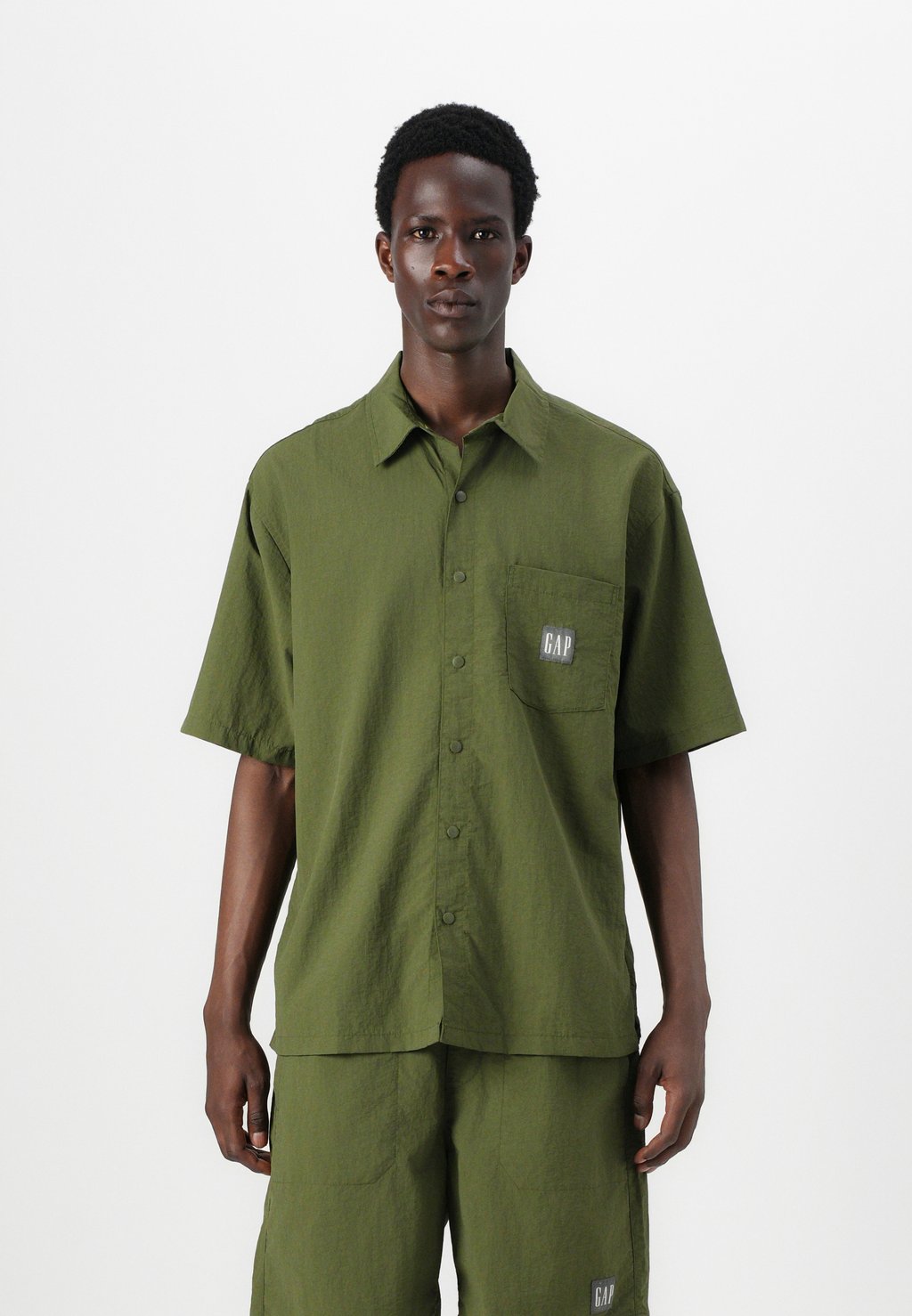 

Рубашка SNAP SHIRT GAP, зеленый