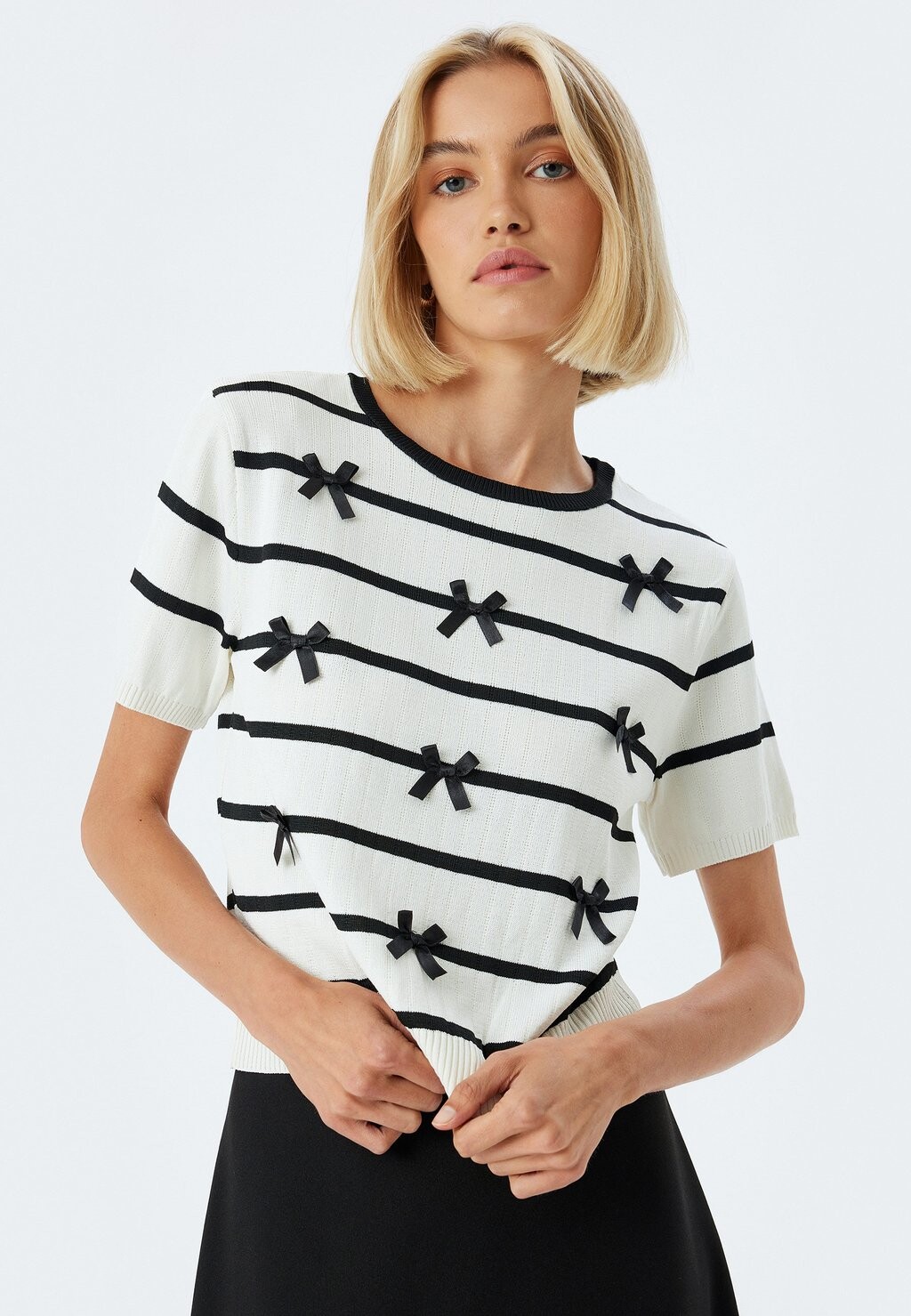 

Футболка с принтом SHORT SLEEVE Koton, черный