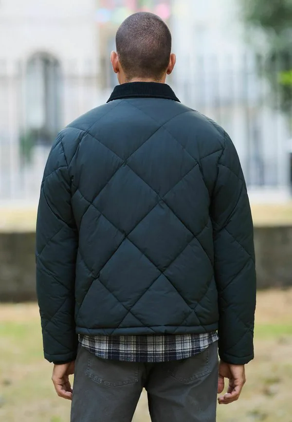 Зимняя куртка с ромбовидной стежкой и утеплителем стандартного кроя. Next, Navy Blue
