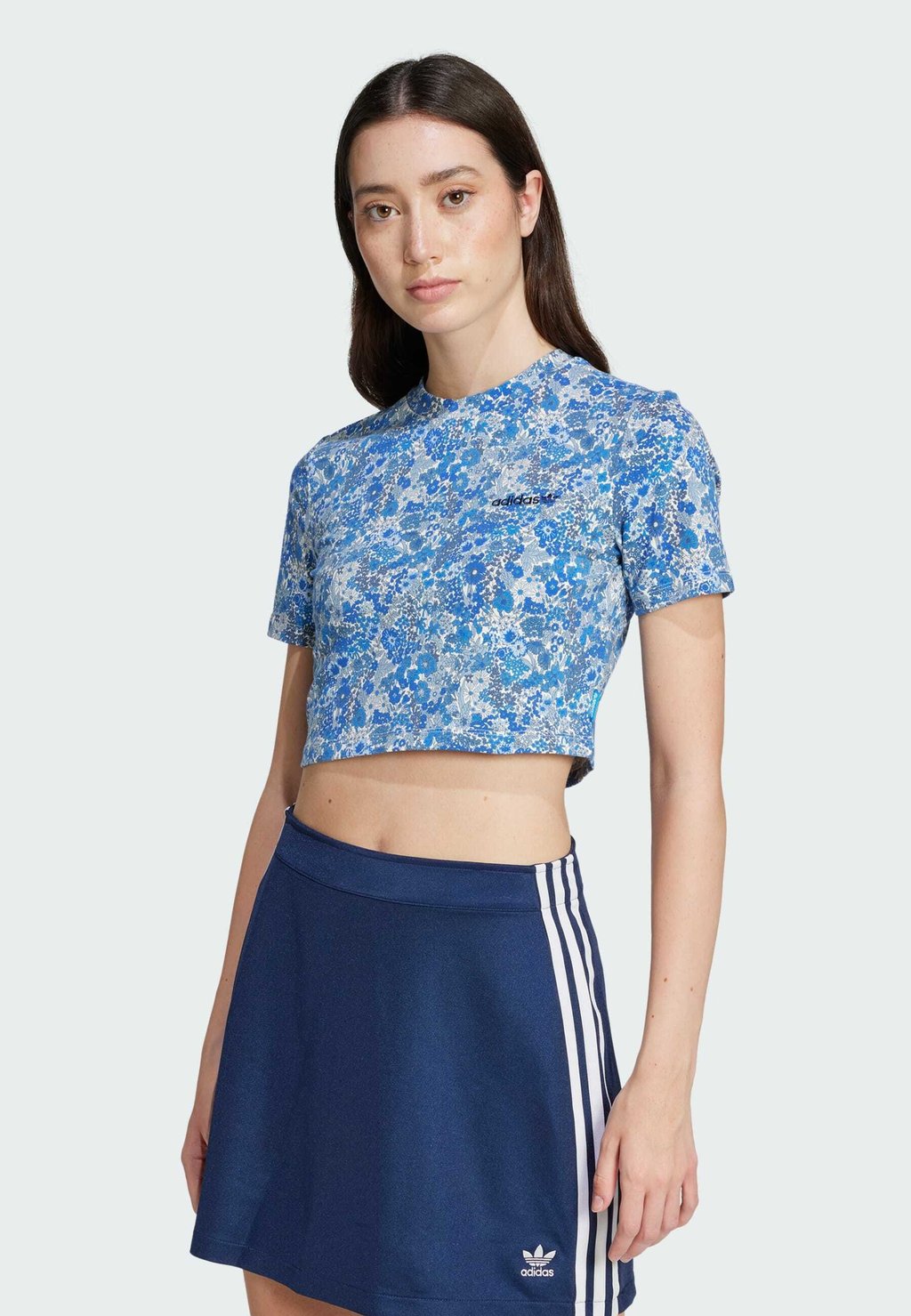 

Футболка с принтом LIBERTY LONDON TONAL TEE Adidas Originals, мультиколор