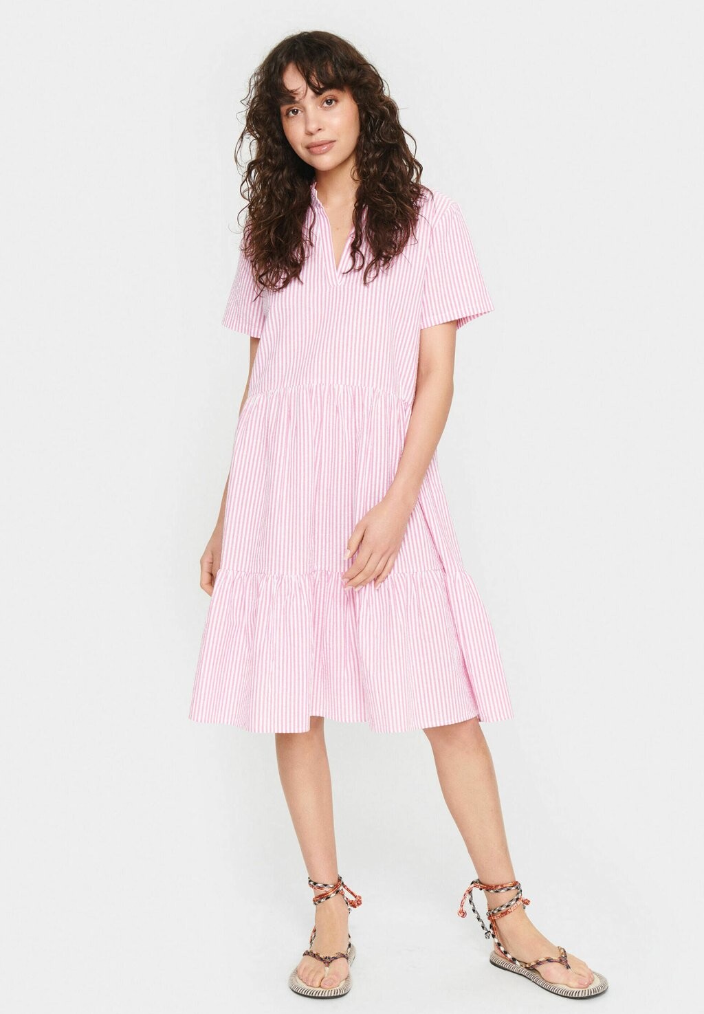 

Летнее платье Elmikosz Short Sleeve Saint Tropez, фуксия