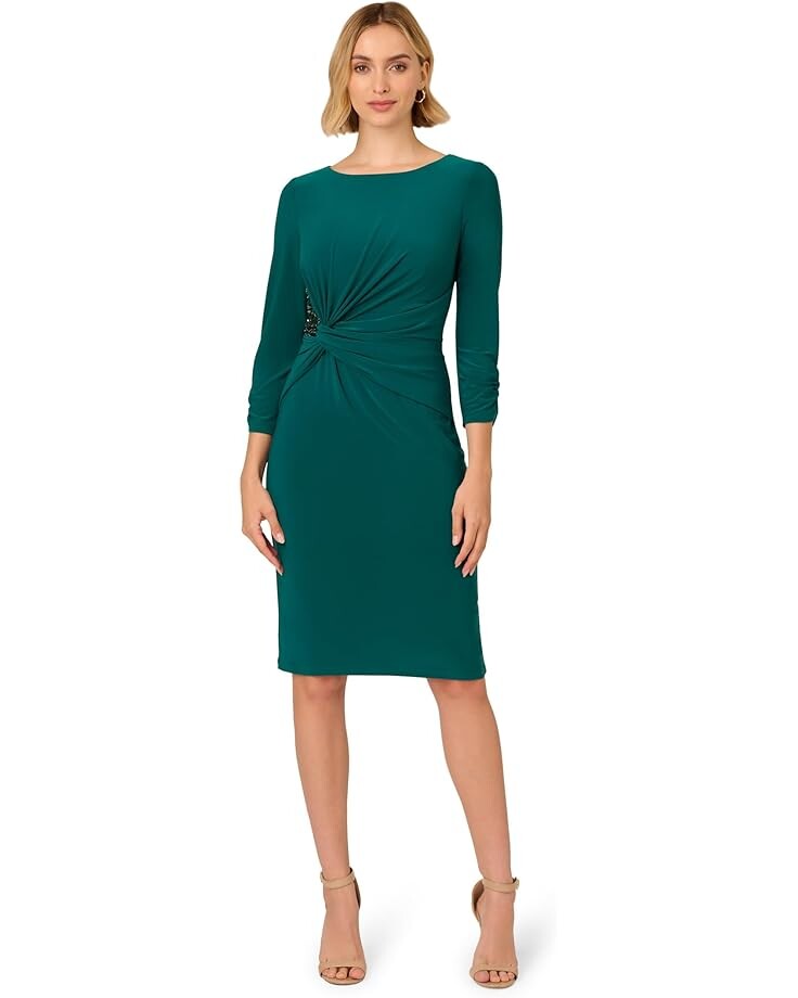 

Платье Adrianna Papell Boat Neck Sheath Short Dress, цвет Dark Ivy