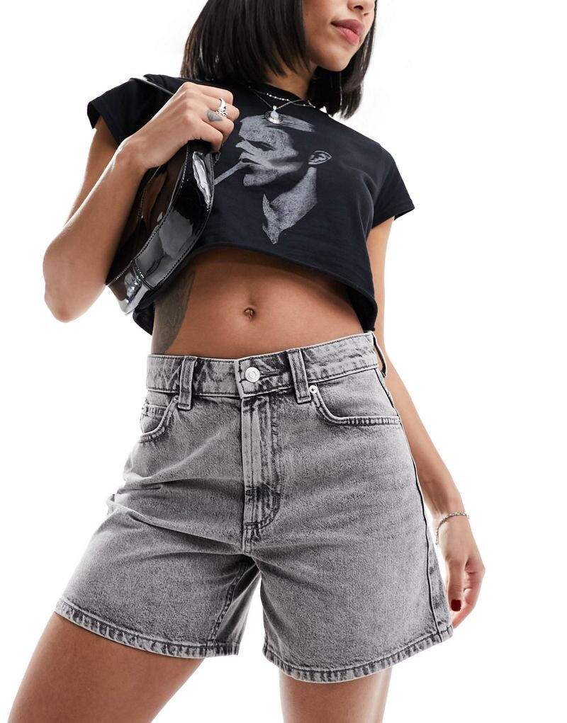 

Серые джинсовые шорты ASOS DESIGN