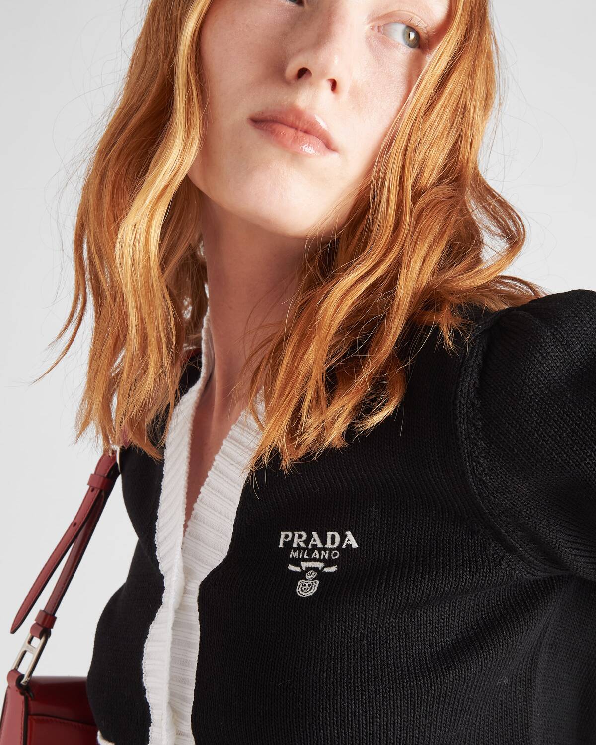 Укороченный хлопковый кардиган Prada, Черный/белый — фото 4