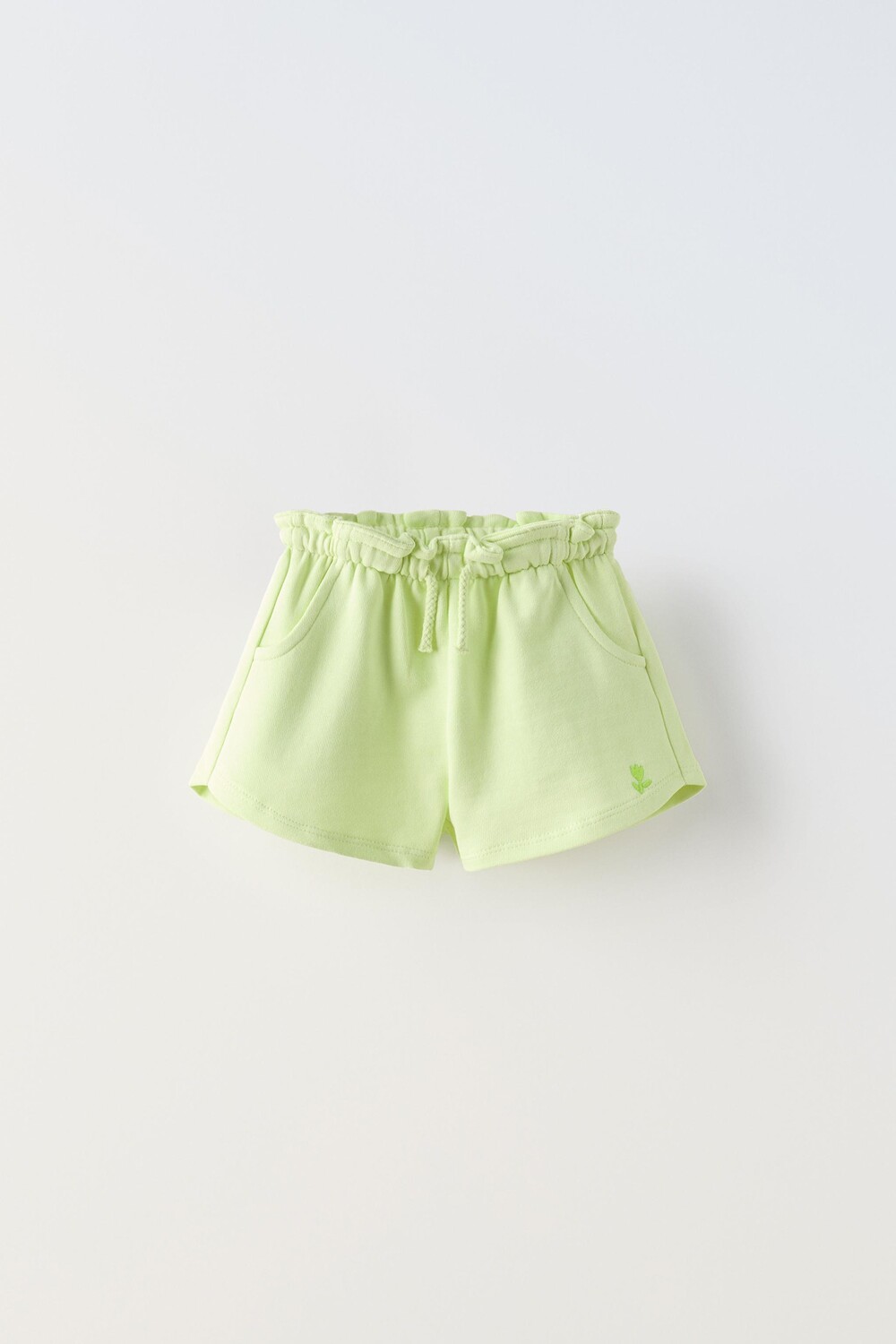 

Бермудские шорты с цветочной вышивкой ZARA, цвет apple green