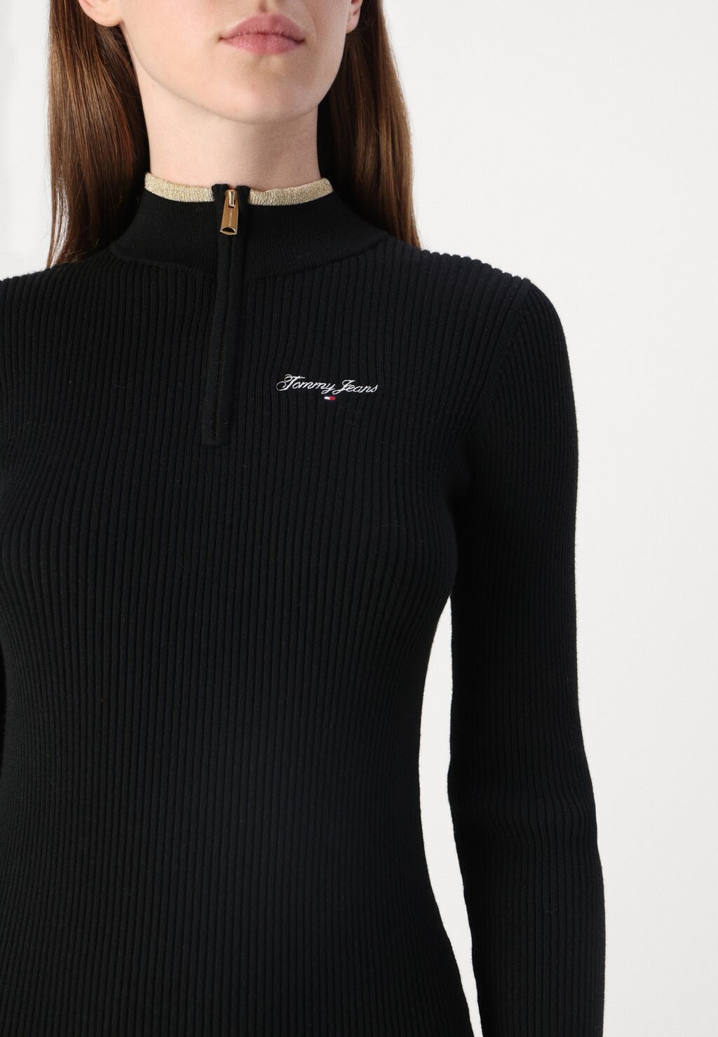 

Платье-джемпер METALLIC TIP ZIP DRESS Tommy Jeans, черный