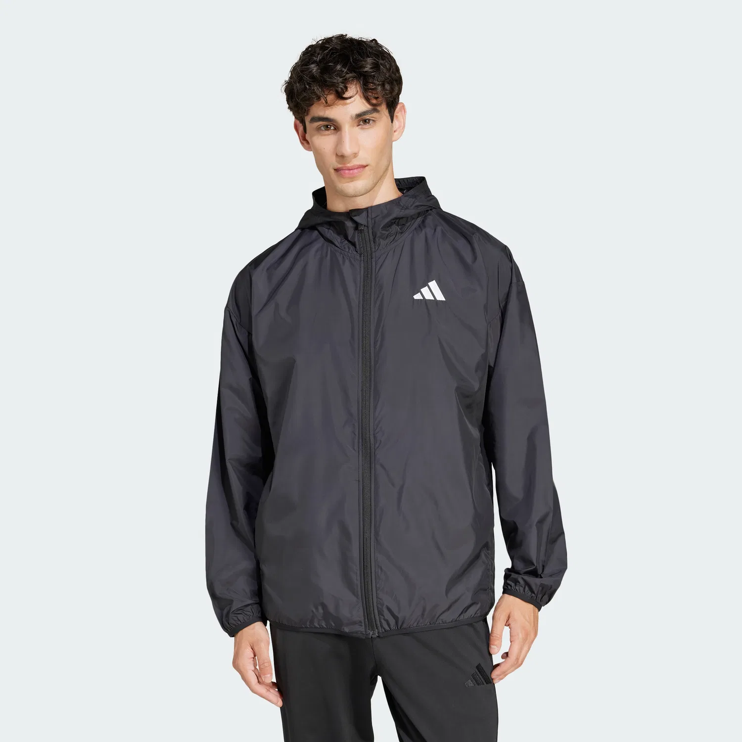 Мужская тканая ветровка Essential Big Logo от Adidas