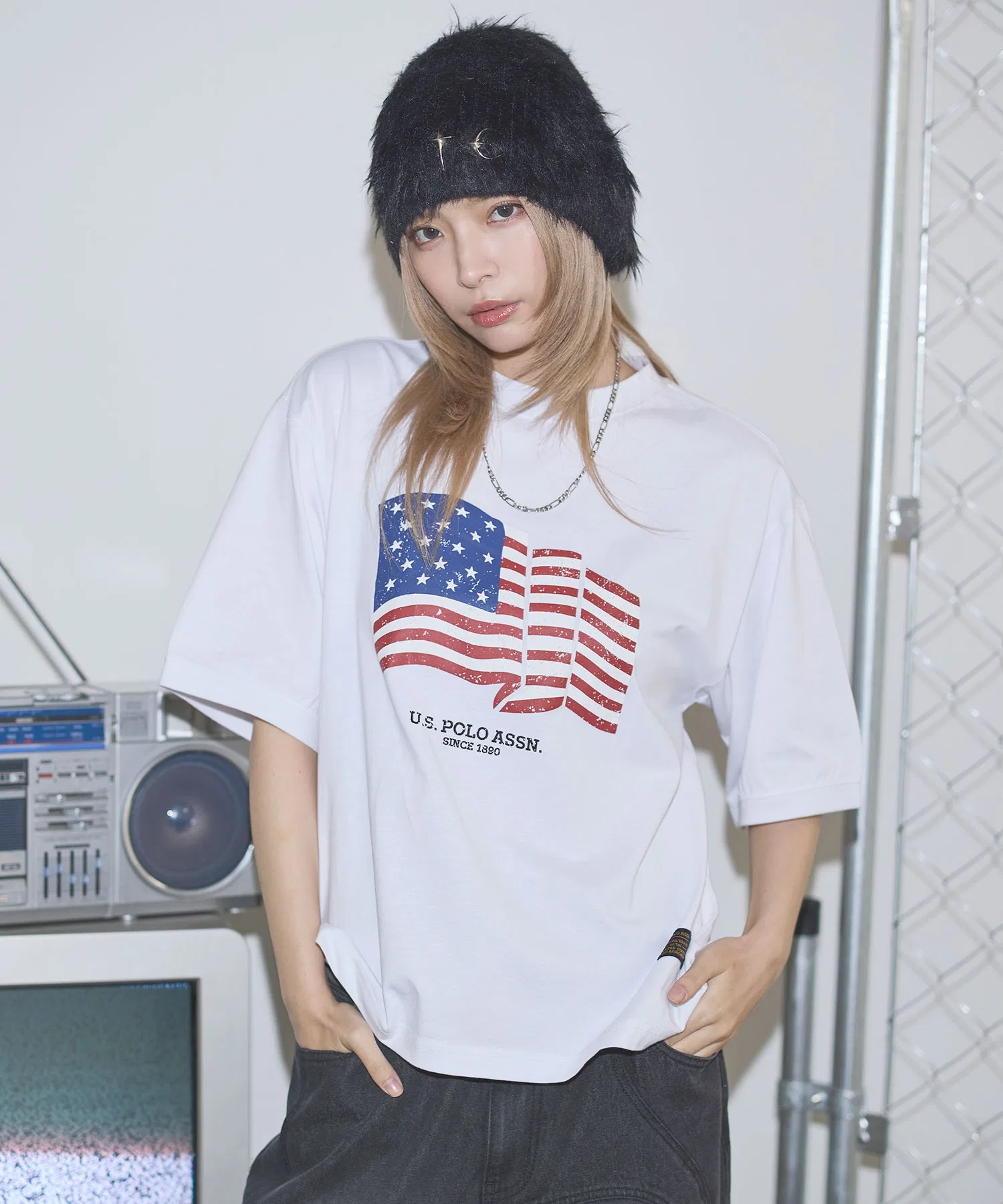 Унисекс футболка U.S. POLO ASSN. с принтом американский флаг чёрная — фото 3