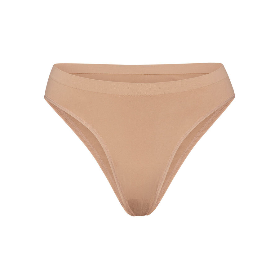 

Трусы SKIMS Soft Smoothing Seamless, охра